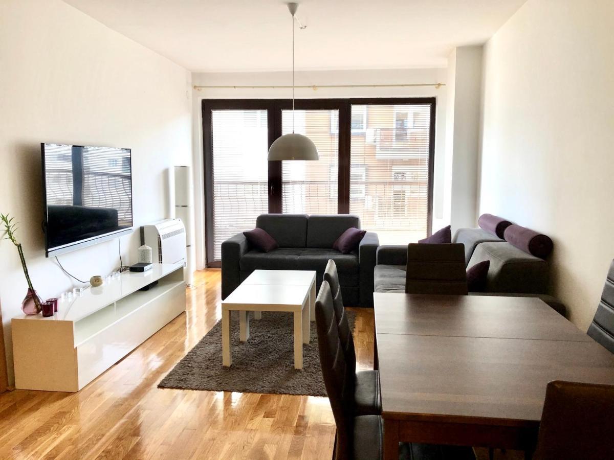 Modern Cosy Apartment By Smm 斯科普里 外观 照片