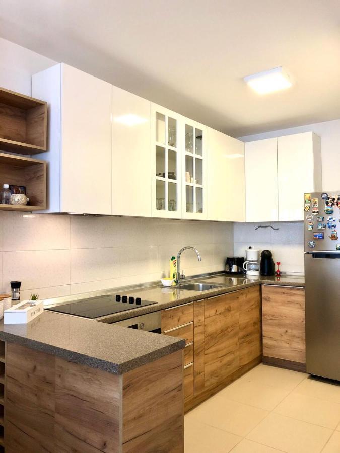 Modern Cosy Apartment By Smm 斯科普里 外观 照片